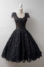 Short Timeless Scoop Knee-Length Cap Sleeves Black Lace Homecoming Dresses