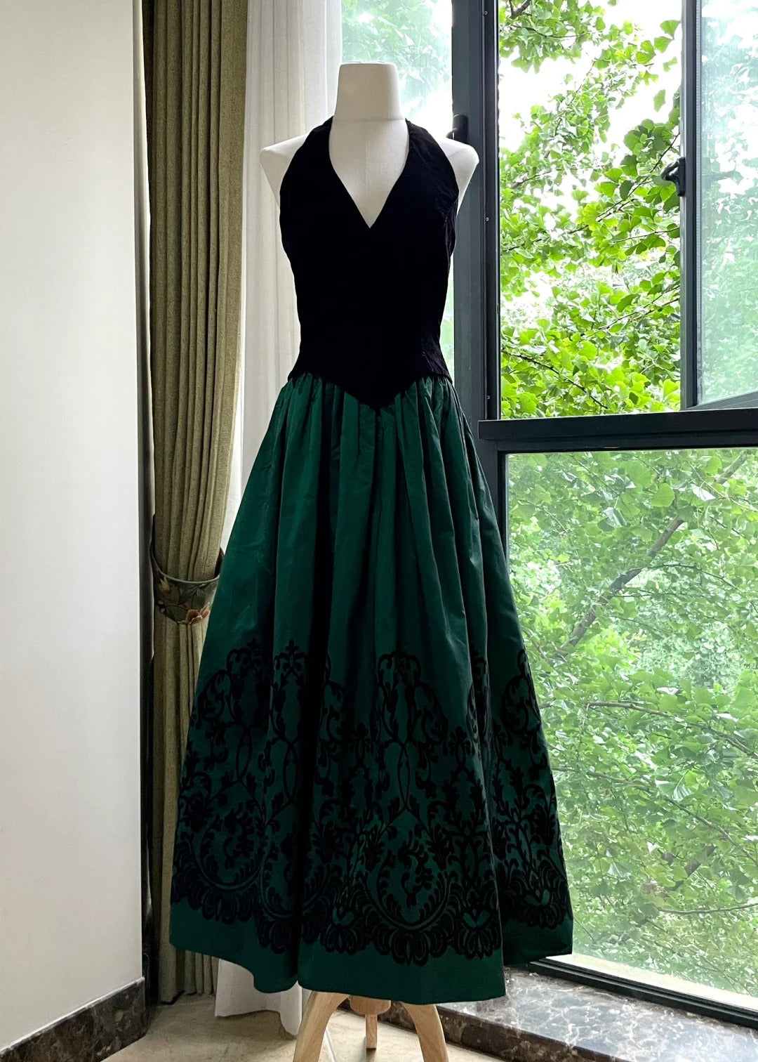 green velvet halter neck dress Retro Black And A-Line And Satin Prom E – Denver Dresses Simple Dark Red Satin red midi dress for date night outfit Hidden side zipper/clasp Size:XL 10-12