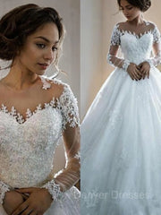 Wedding Dress Fitting, Ball Gown Bateau Court Train Tulle Wedding Dresses With Appliques Lace