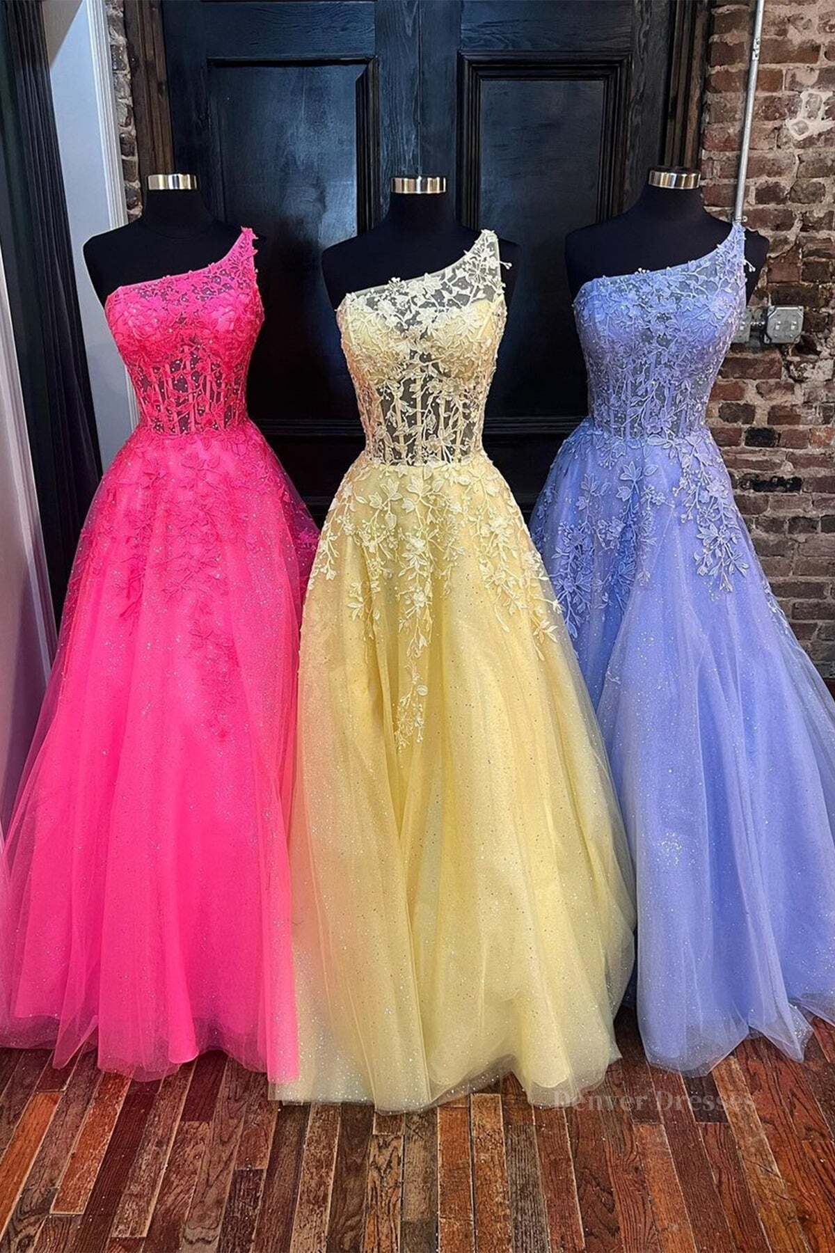 A-line Sweetheart Sleeveless Long/Floor-Length Tulle Prom Dress With Ruffles