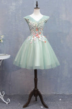 Light Green Appliques V-Neck A-Line Short Homecoming Dress