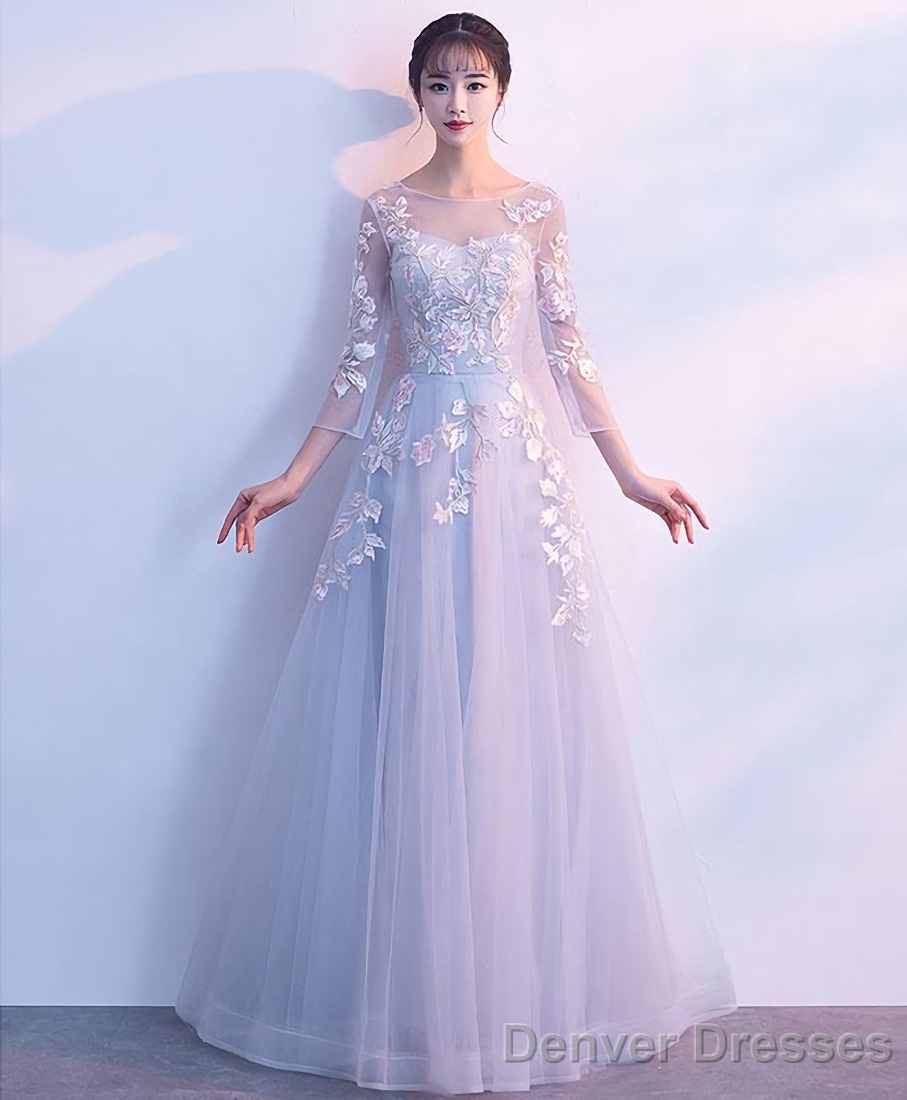 Gray Round Neck Tulle Lace Applique Long Prom Dress Gray Evening Dress Main image