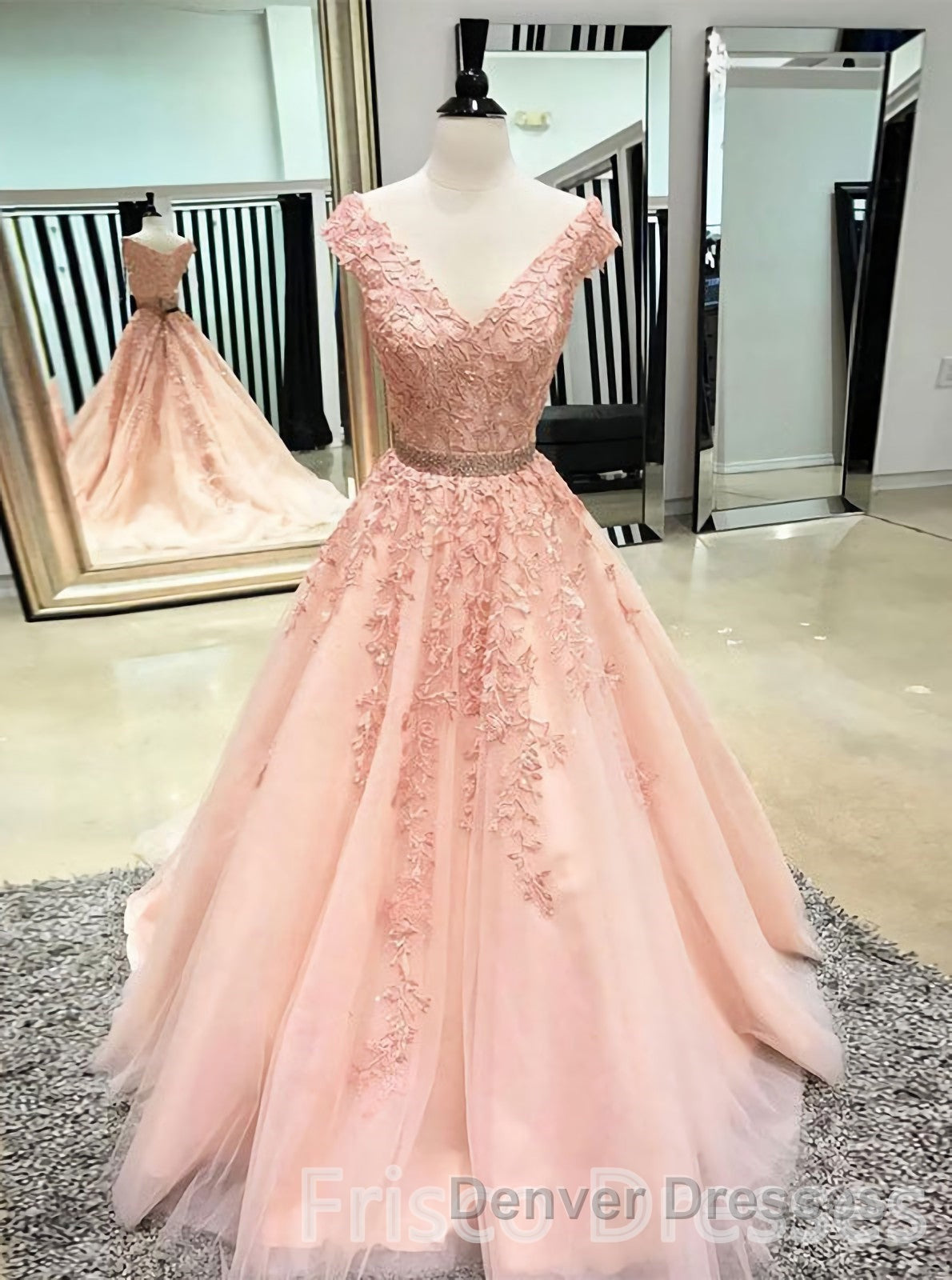 Pink Sleeveless V Neck Tulle Lace Applique Long Prom Dress Secondary image