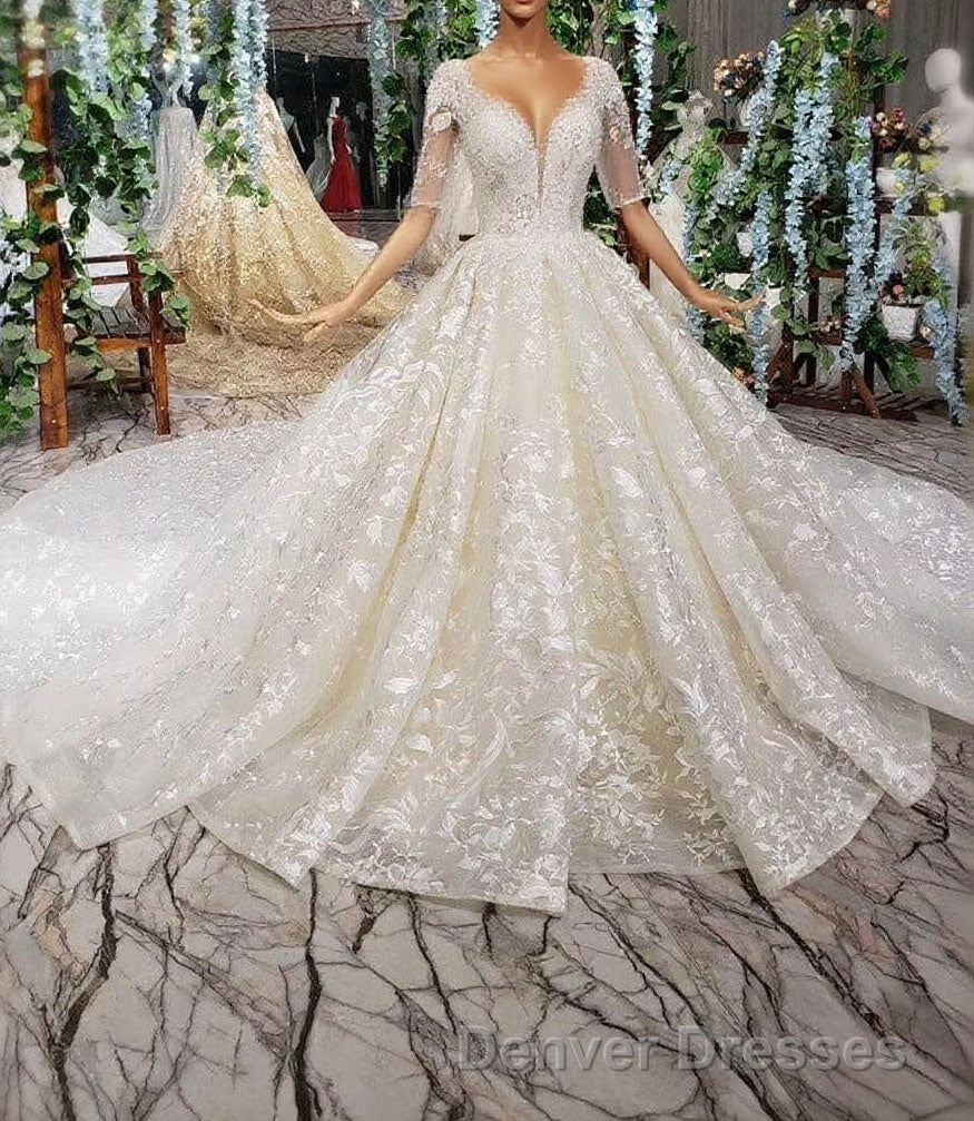 Luxury Lace Wedding Dress Scoop Half Sleeves Appliques Ball Gown Main image