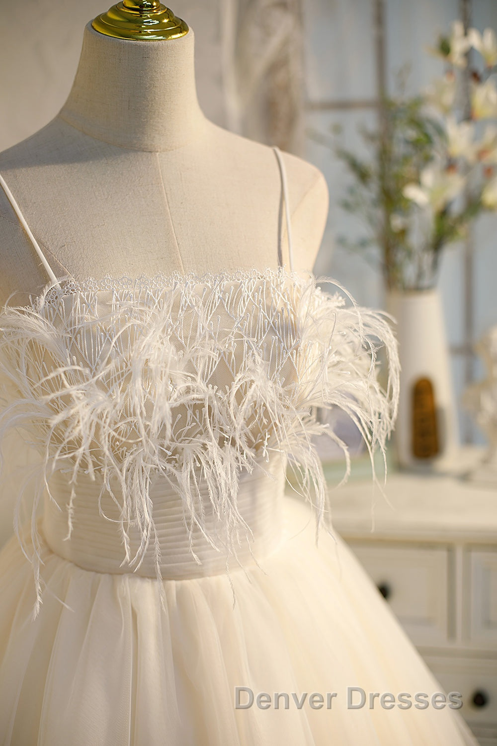 Chic Sleeveless Spaghetti Straps Tulle Princess Homecoming Dress