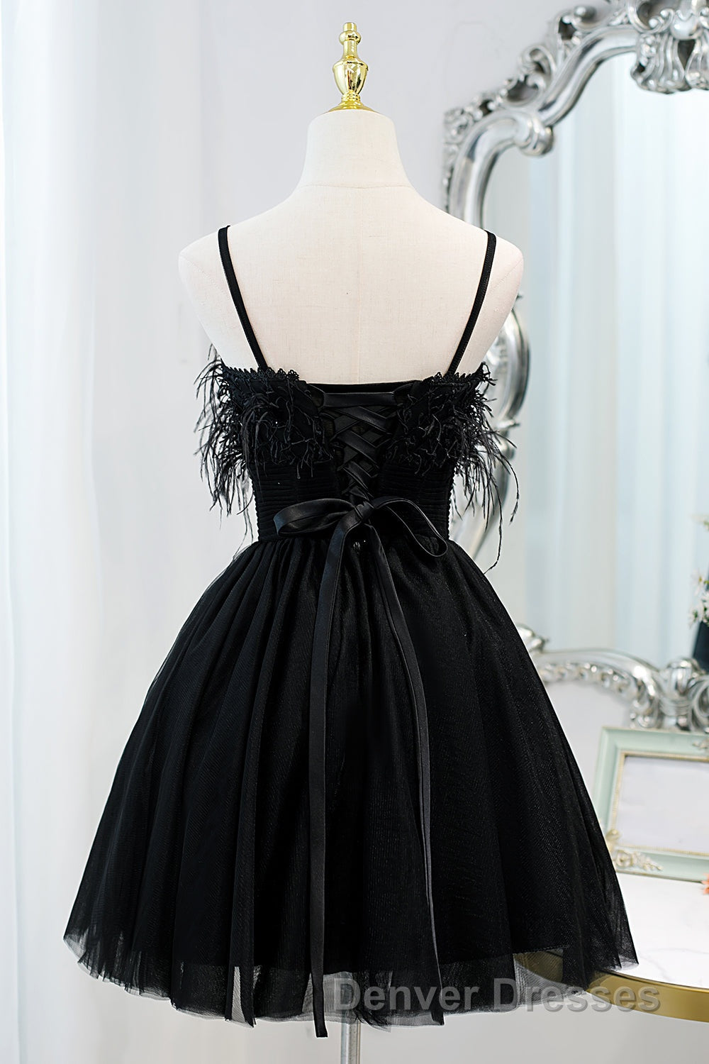 Chic Sleeveless Spaghetti Straps Tulle Princess Homecoming Dress