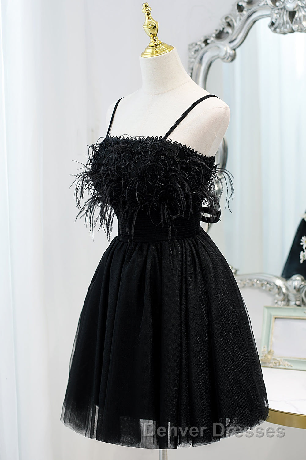 Chic Sleeveless Spaghetti Straps Tulle Princess Homecoming Dress