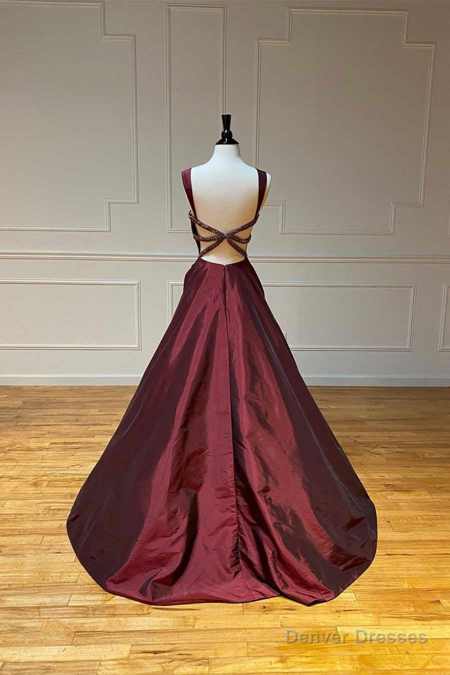 Elegant Backless Wine Red Long Prom Dress Secondary image