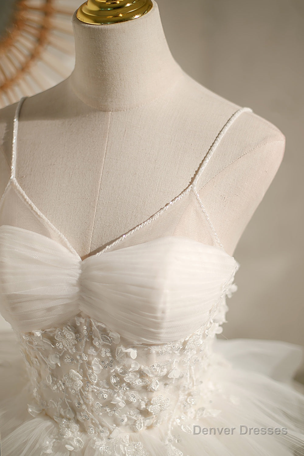 Ivory Spaghetti Straps Sequins Ball Gown Lace Appliques Short/Mini Homecoming Dresses Secondary image