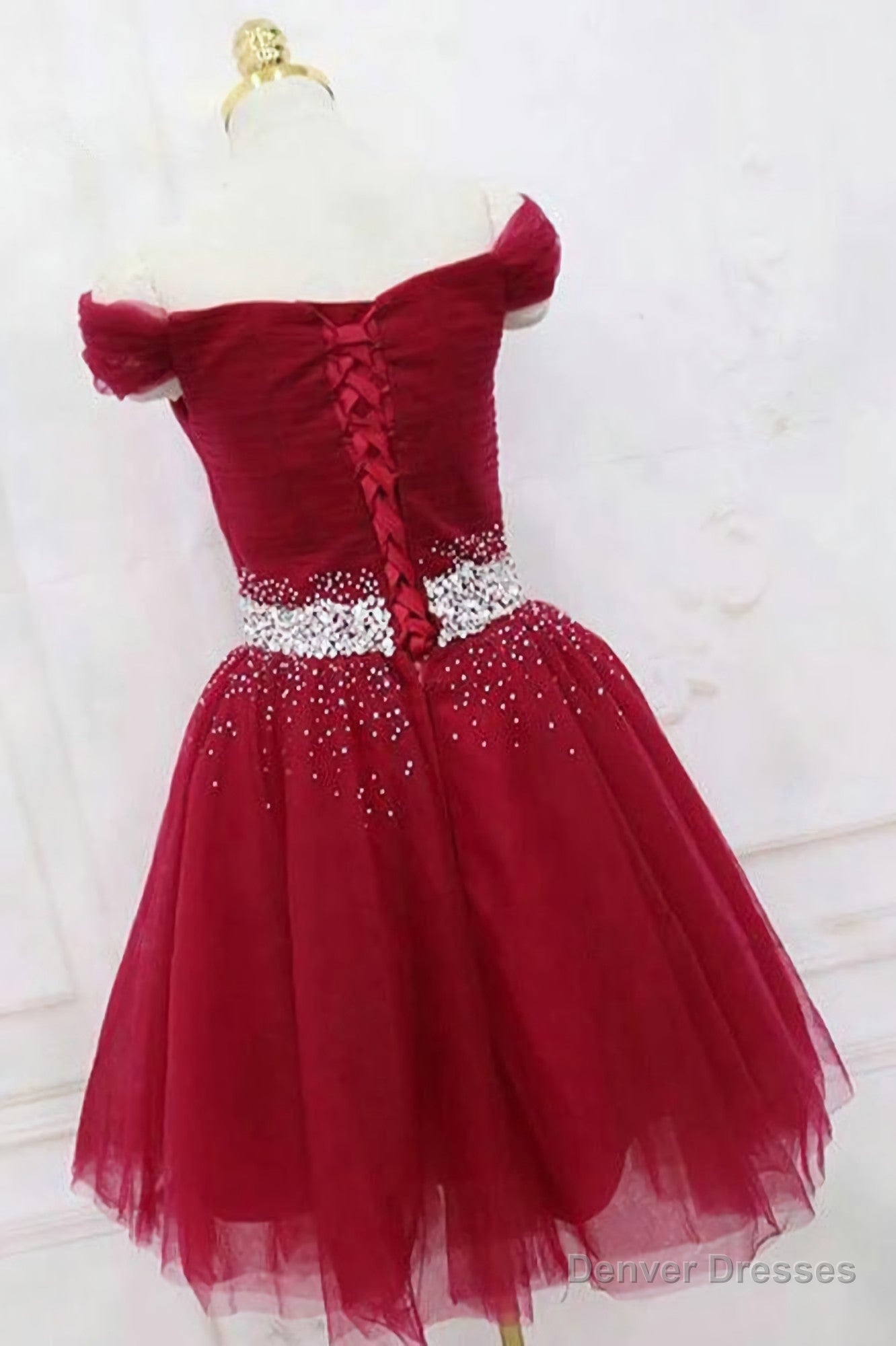 Cute Off The Shoulder Burgundy Homecoming Dresses With Tulle Short Cocktail Dresses Secondary image