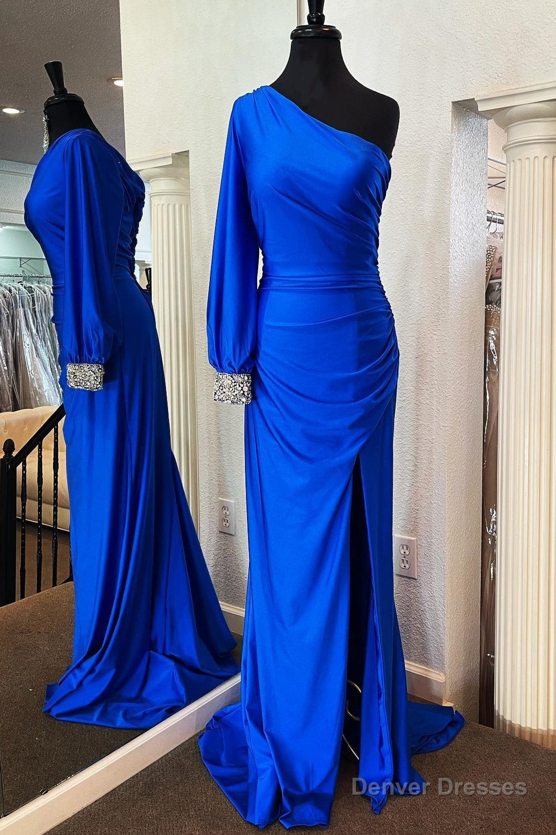 Mermaid One Shoulder Long Sleeve Royal Blue Party Dress Main image