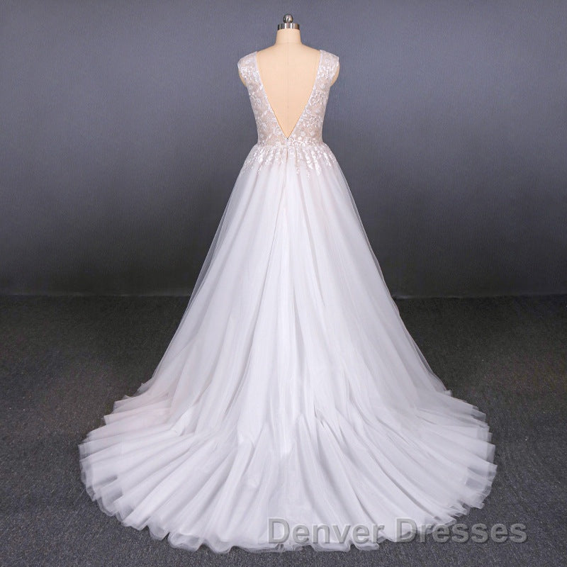 Flowy A-line Long V-neck Lace Tulle Beach Wedding Dress Bridal Gowns