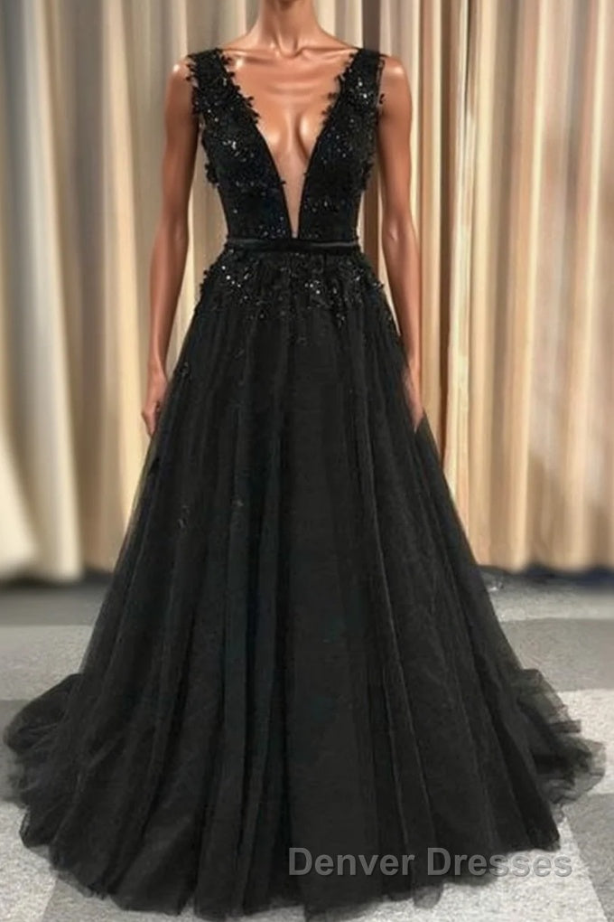 Formal Deep V-neck Long Black Party Prom Dress With Lace Appliques Main image