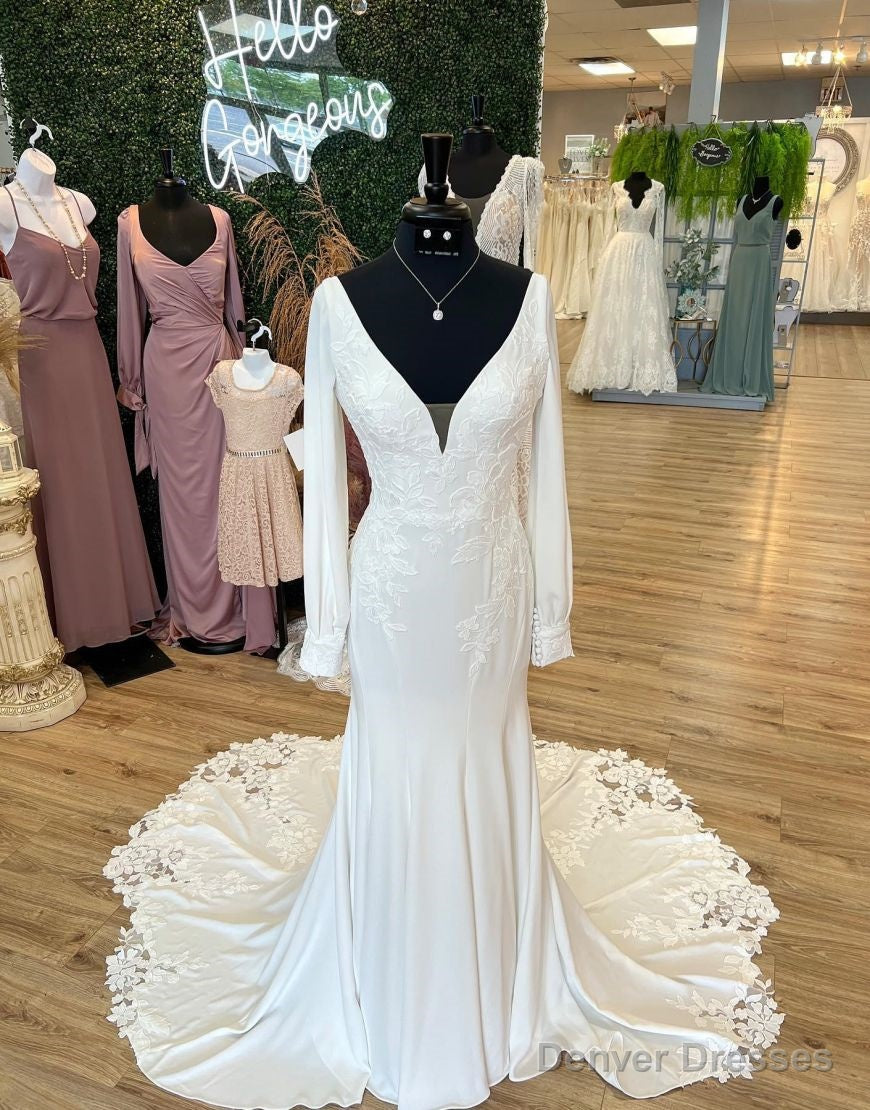Mermaid V-Neck Court Train Long Sleeves Wedding Dress With Appliques Main image