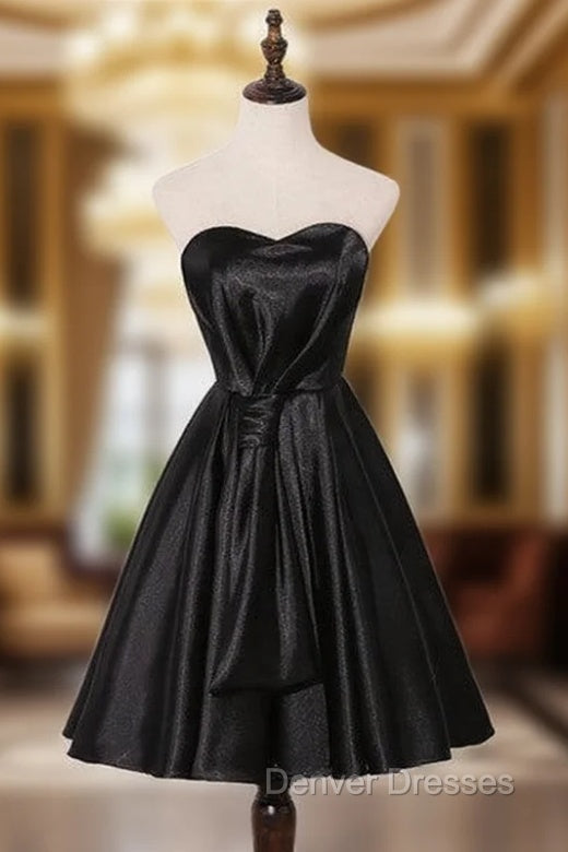 A-Line Black Satin Sweetherat Pleats Homecoming Dress Main image