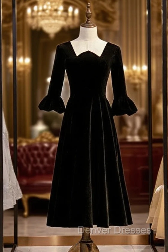 A-Line Black Velvet Square Short Litter Prom Dress Main image