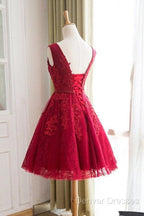 A-Line Knee-Length Red Tulle Homecoming Dress With Appliques