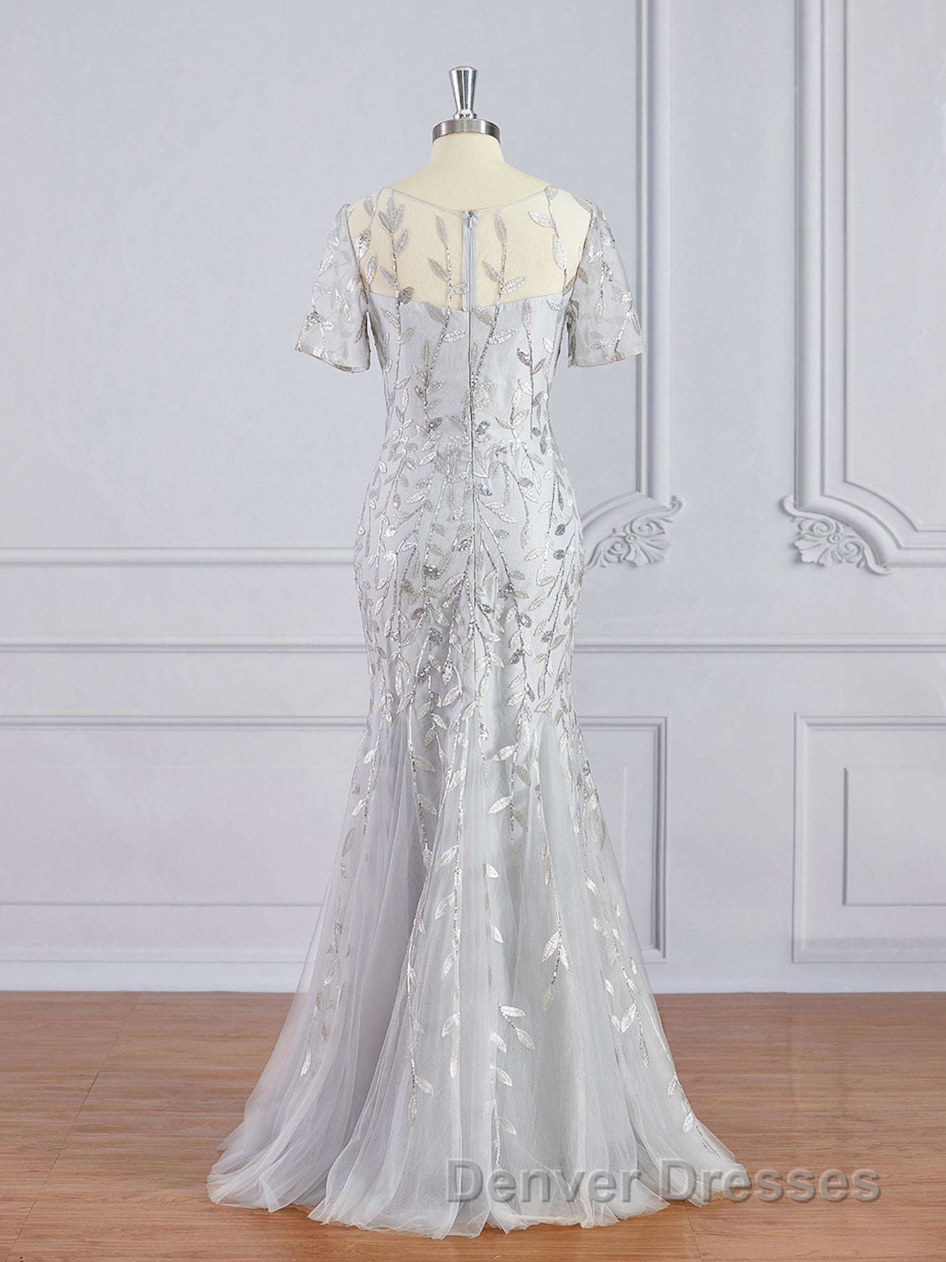 A-Line/Princess Bateau Floor-Length Tulle Mother of the Bride Dress With Ruffles