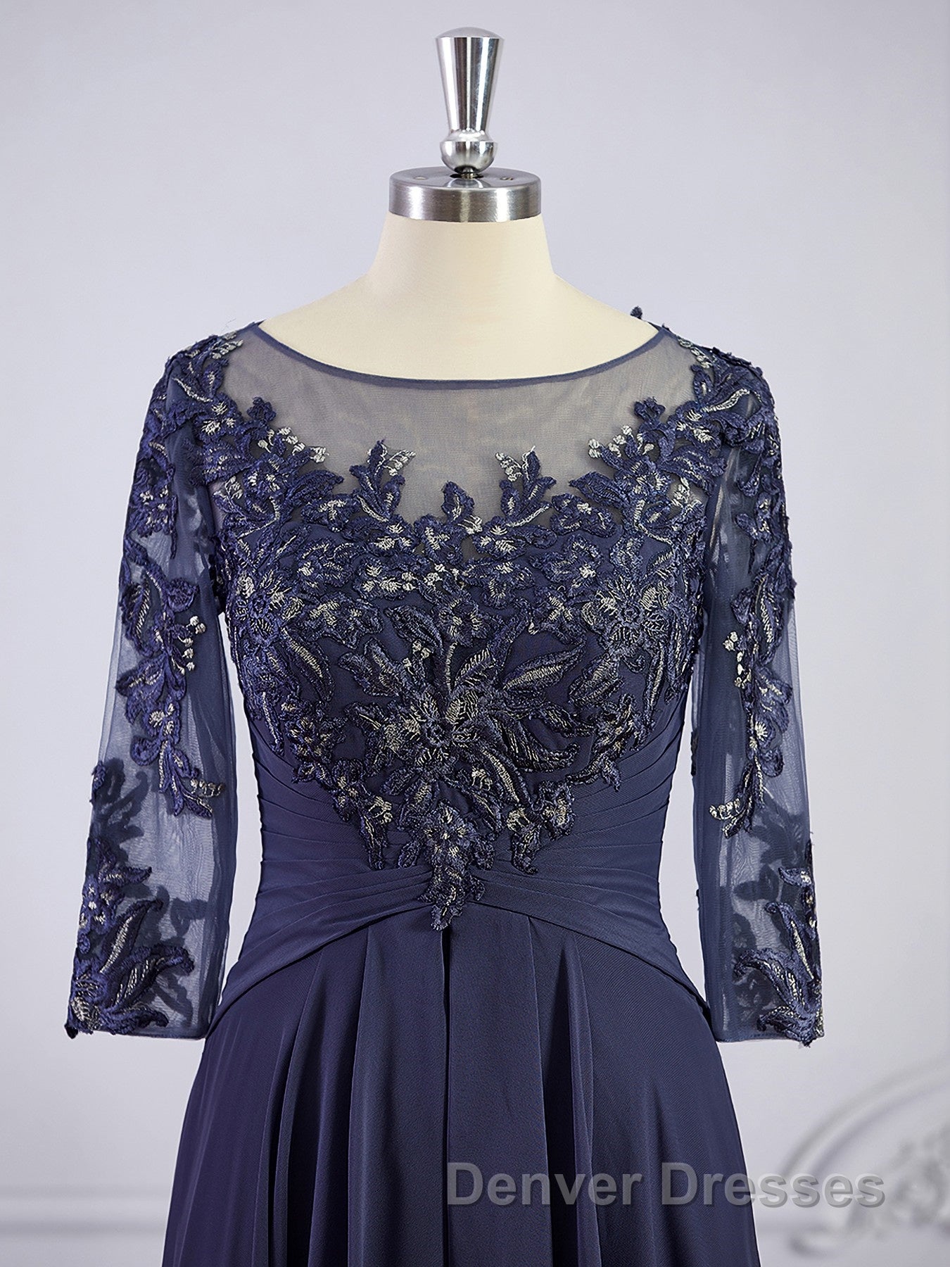 A-Line/Princess Bateau Floor-Length Chiffon Mother of the Bride Dress With Appliques Lace Secondary image