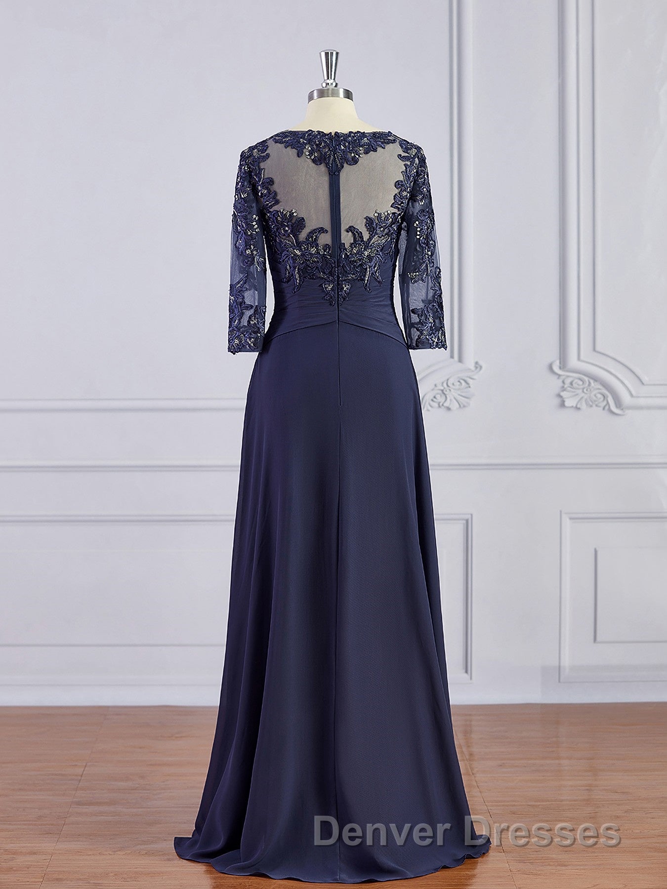 A-Line/Princess Bateau Floor-Length Chiffon Mother of the Bride Dress With Appliques Lace