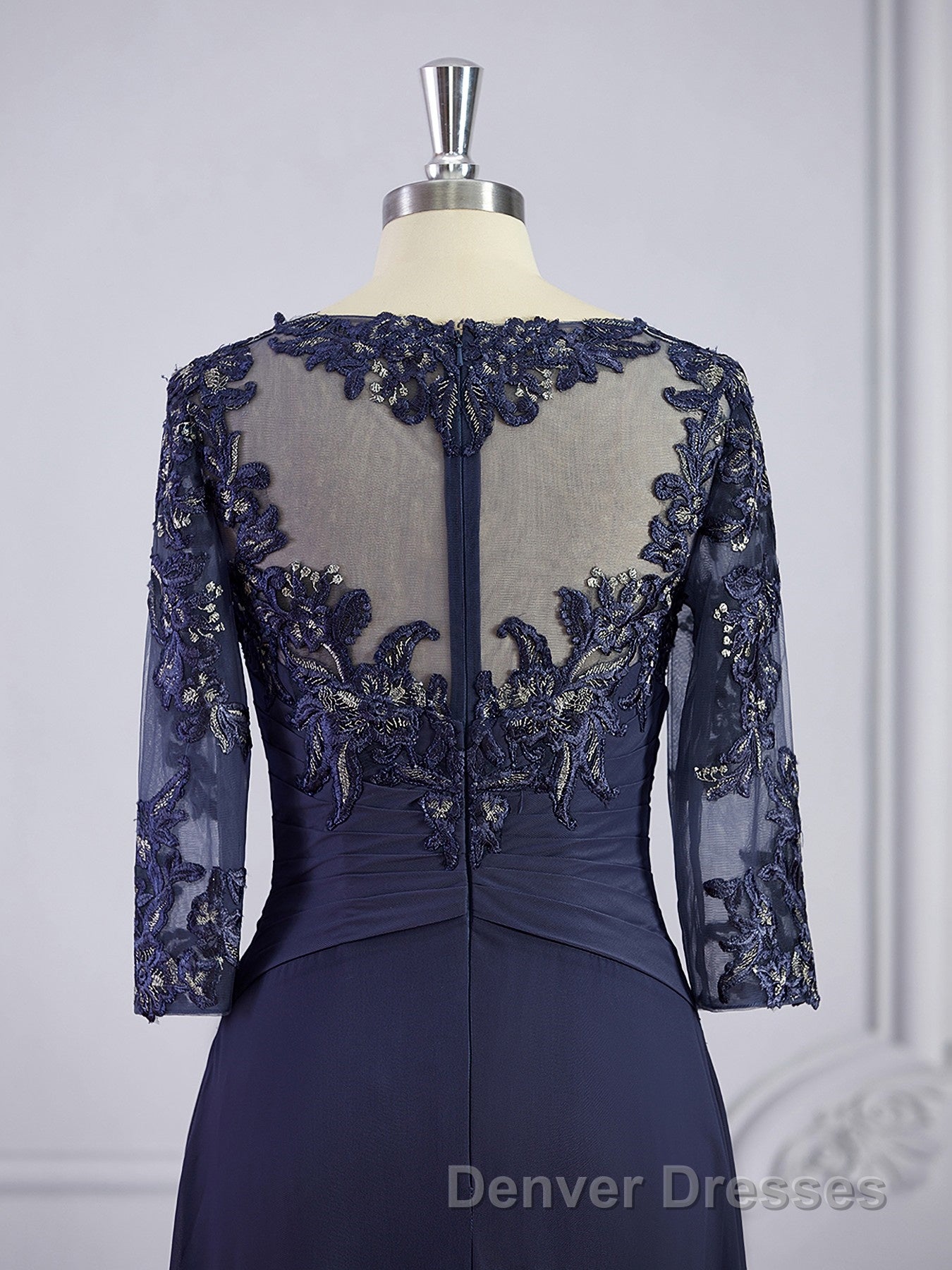 A-Line/Princess Bateau Floor-Length Chiffon Mother of the Bride Dress With Appliques Lace