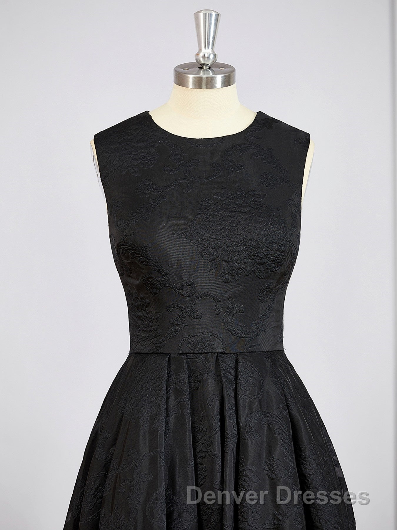 A-Line/Princess Scoop Asymmetrical Lace Mother of the Bride Dress With Applique Secondary image