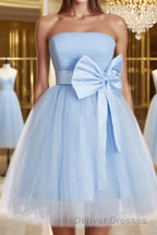 A-Line/Princess Strapless Short/Mini Tulle Homecoming Dress With Bow
