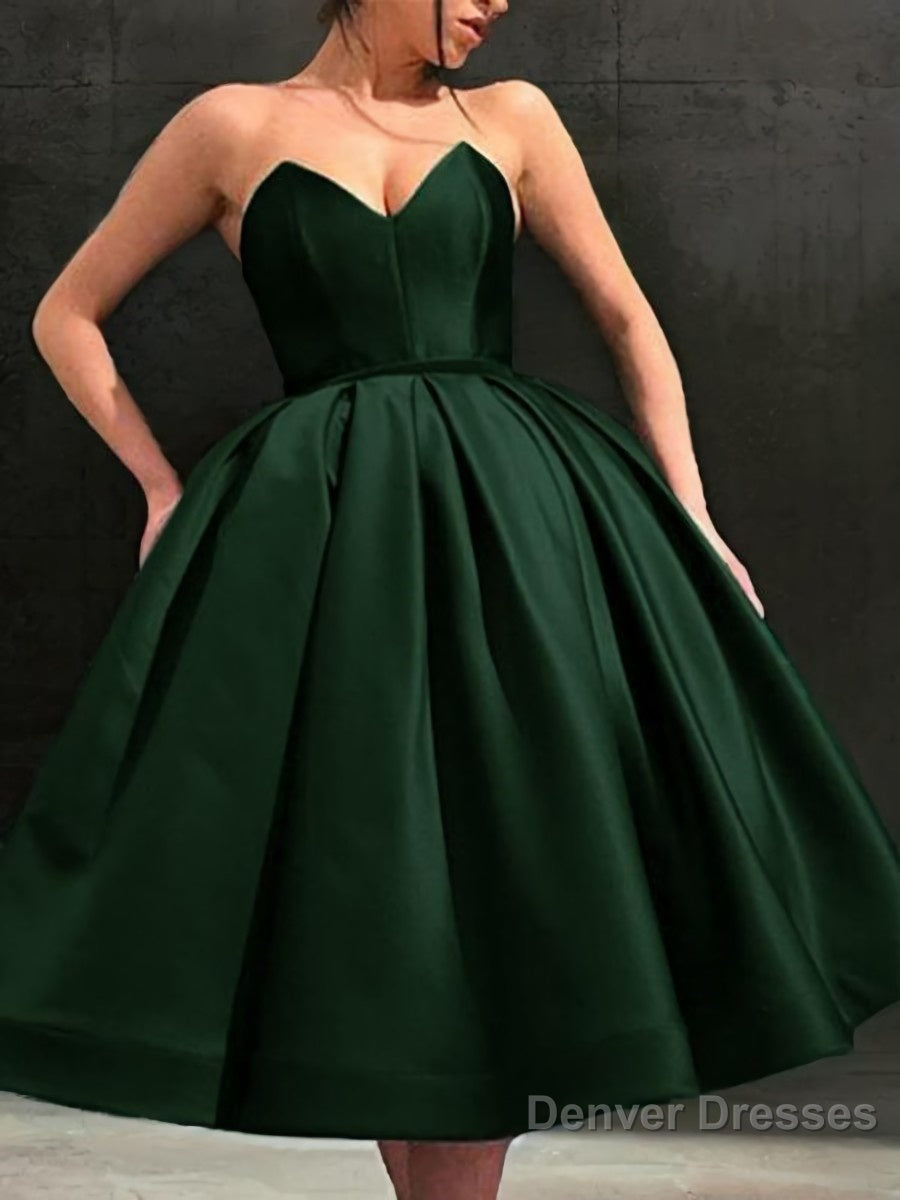 A-Line/Princess Sweetheart Short/Mini Satin Homecoming Dresses With Ruffles Main image