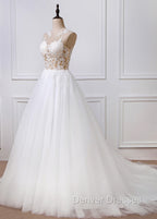 A-Line/Princess Tulle Appliques Lace Wedding Dress
