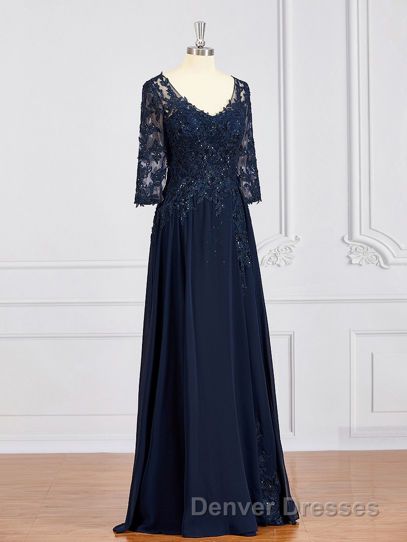 A-Line/Princess V-neck Chiffon Floor-Length Mother of the Bride Dress With Appliques Lace