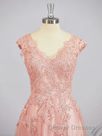 A-Line/Princess V-neck Floor-Length Tulle Mother of the Bride Dress With Appliques Lace