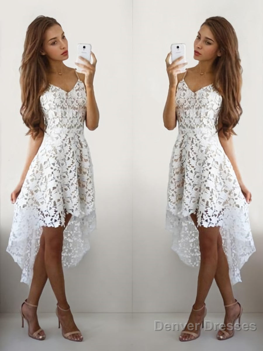 A-Line/Princess V-neck Short/Mini Lace Homecoming Dresses Main image