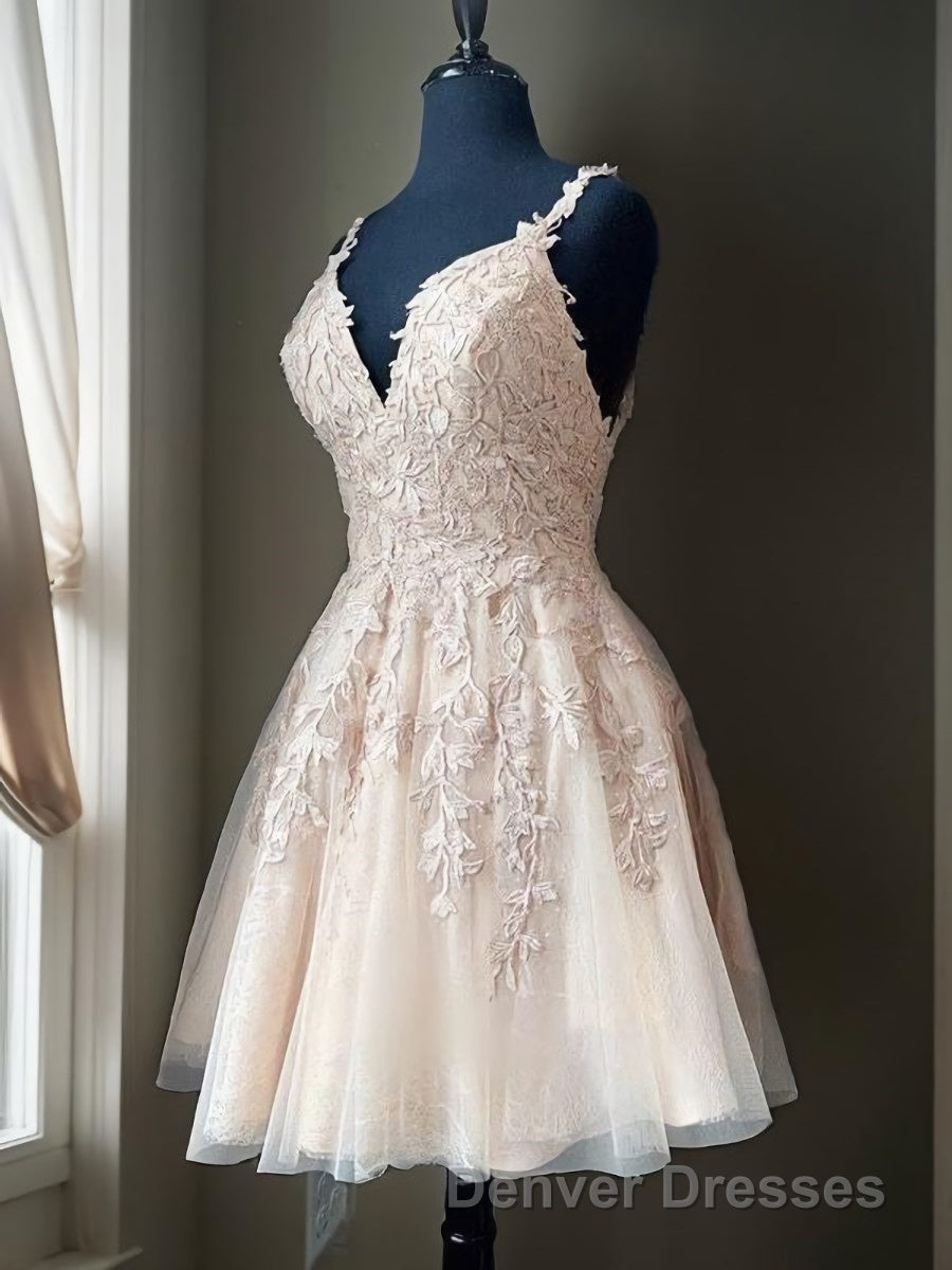 A-Line/Princess V-neck Short/Mini Tulle Homecoming Dress Secondary image