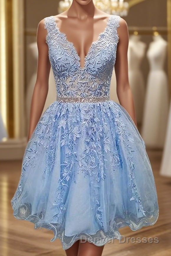 A-Line/Princess V-neck Short/Mini Tulle Homecoming Dress With Appliques Lace Main image