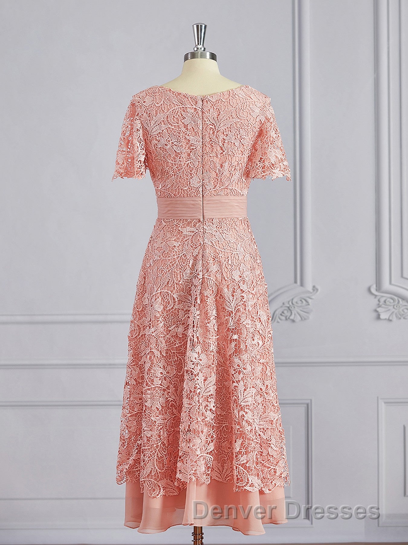 A-Line/Princess V-neck Tea-Length Chiffon Mother of the Bride Dress With Appliques Lace