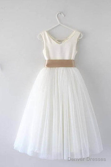 A-Line Scoop Neck Short/Mini Tulle Prom Dresses With Tie Main image