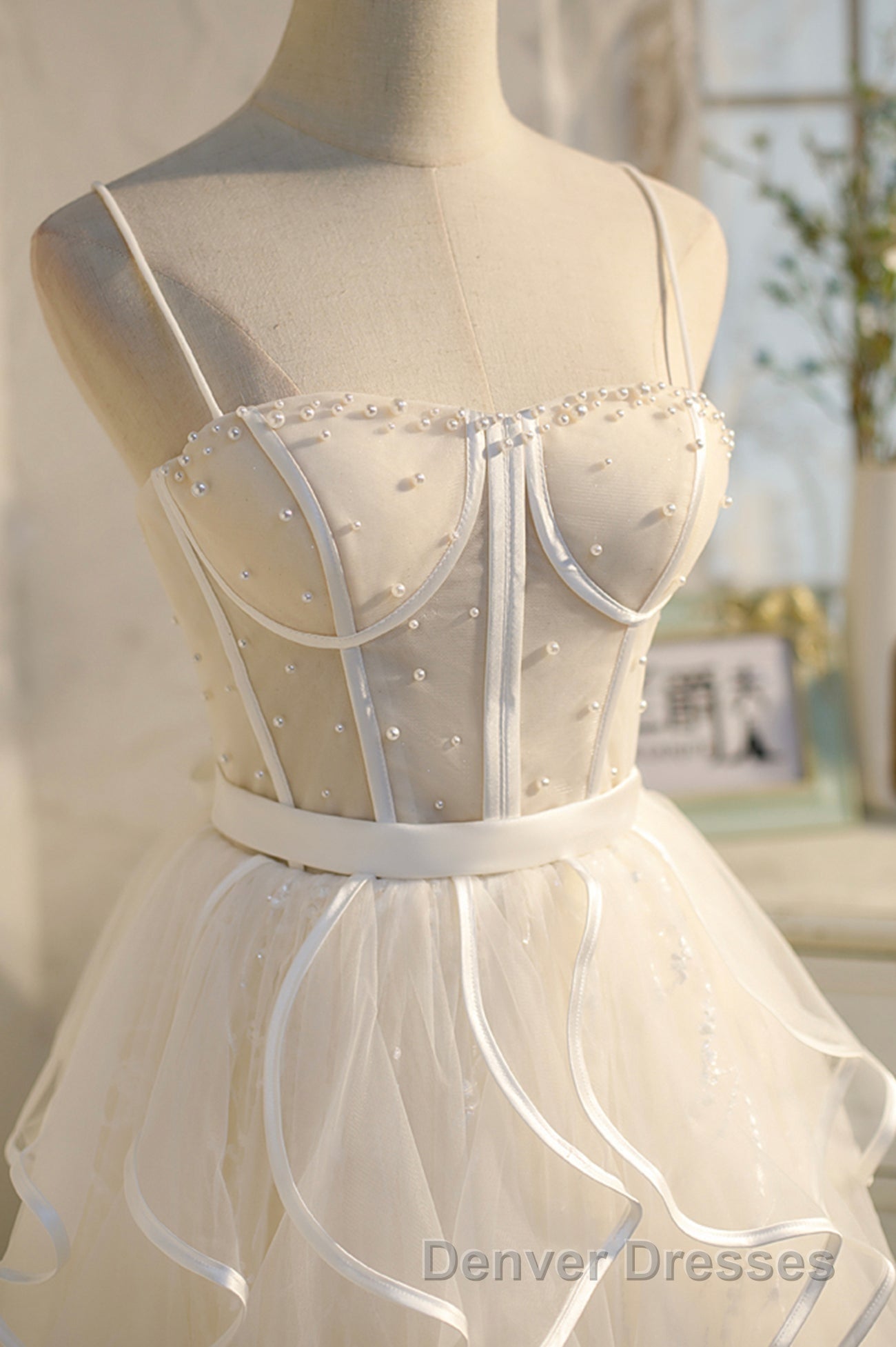 A-Line Spaghetti Strap Tulle Short Homecoming Dress Secondary image