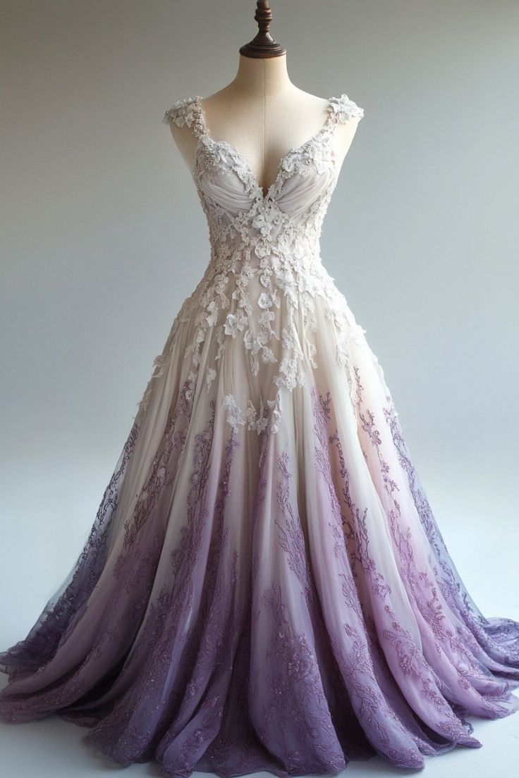 A-Line Straps Tulle Beaded Long Prom Dress Applique Sweetheart Neck Evening Gown Main image