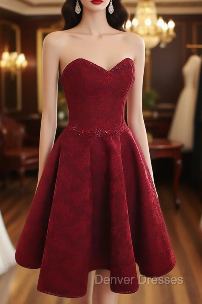 A-line Sweetheart Sleeveless Lace Short/Mini Homecoming Dress With Beading Main image