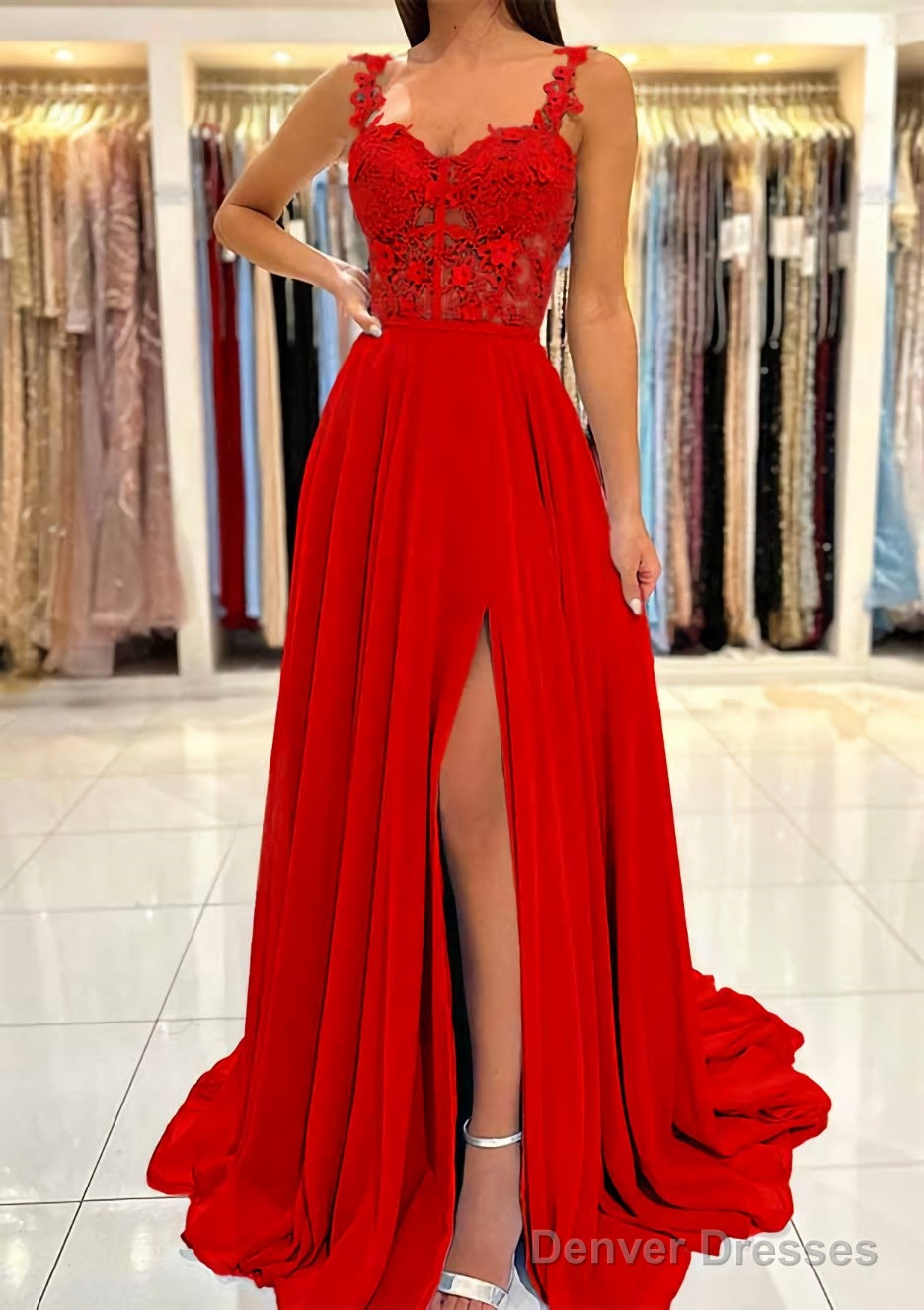 A-line Sweetheart Sleeveless Sweep Train Chiffon Prom Dresses With Appliqued Split