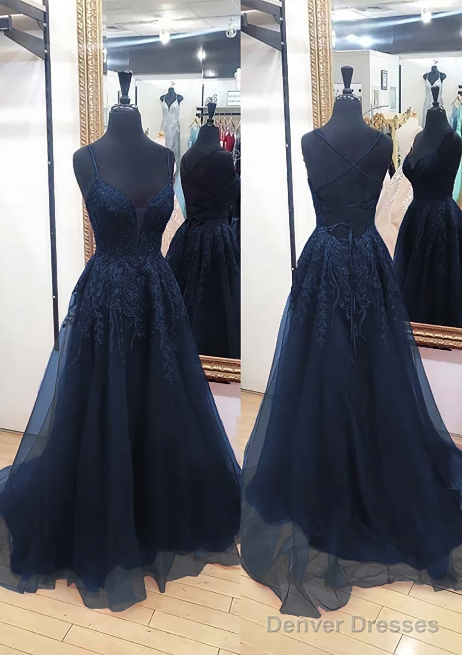 A-line V Neck Sleeveless Chapel Train Tulle Prom Dresses With Appliqued Lace Secondary image