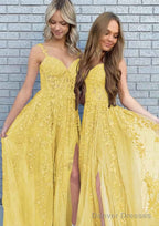 A-line V Neck Spaghetti Straps Long/Floor-Length Lace Prom Dresses With Split
