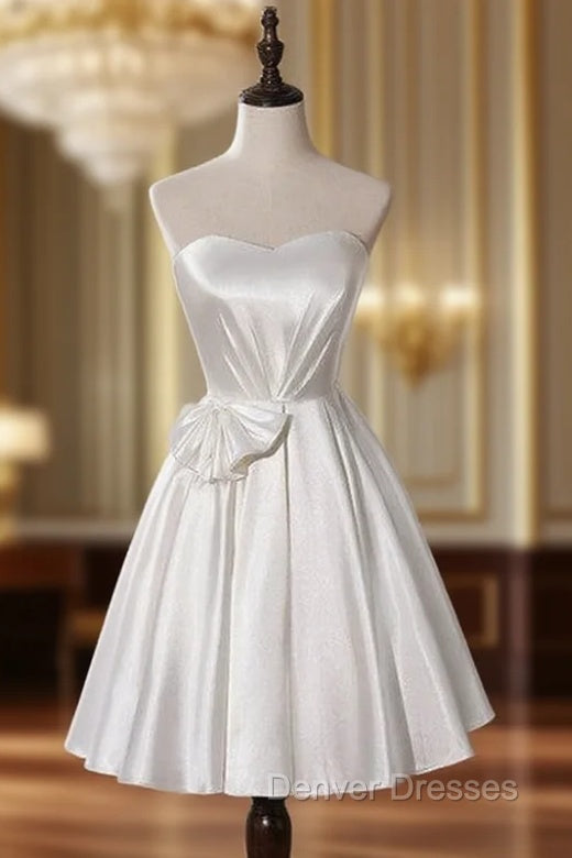 A-Line White Satin Sweetheart Pleats Homecoming Dress Main image