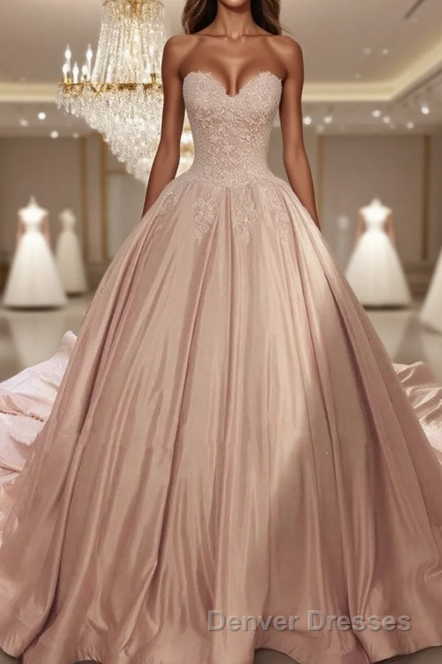 Ball Gown Sweetheart Court Train Satin Evening Dress With Appliques Lace Main image