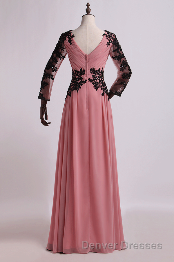 Dusty Pink Chiffon Long Sleeve Mother of the Bride Dress with Appliques Secondary image