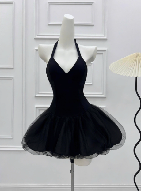 Beautiful Halterneck Black Mesh Splicing Puffy Birthday Dress Homecoming Dress Secondary image