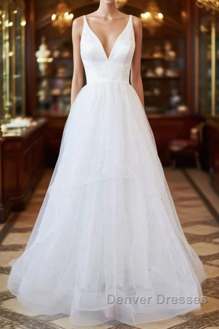 Beautiful V-neck Tulle A-line Wedding Dress Main image