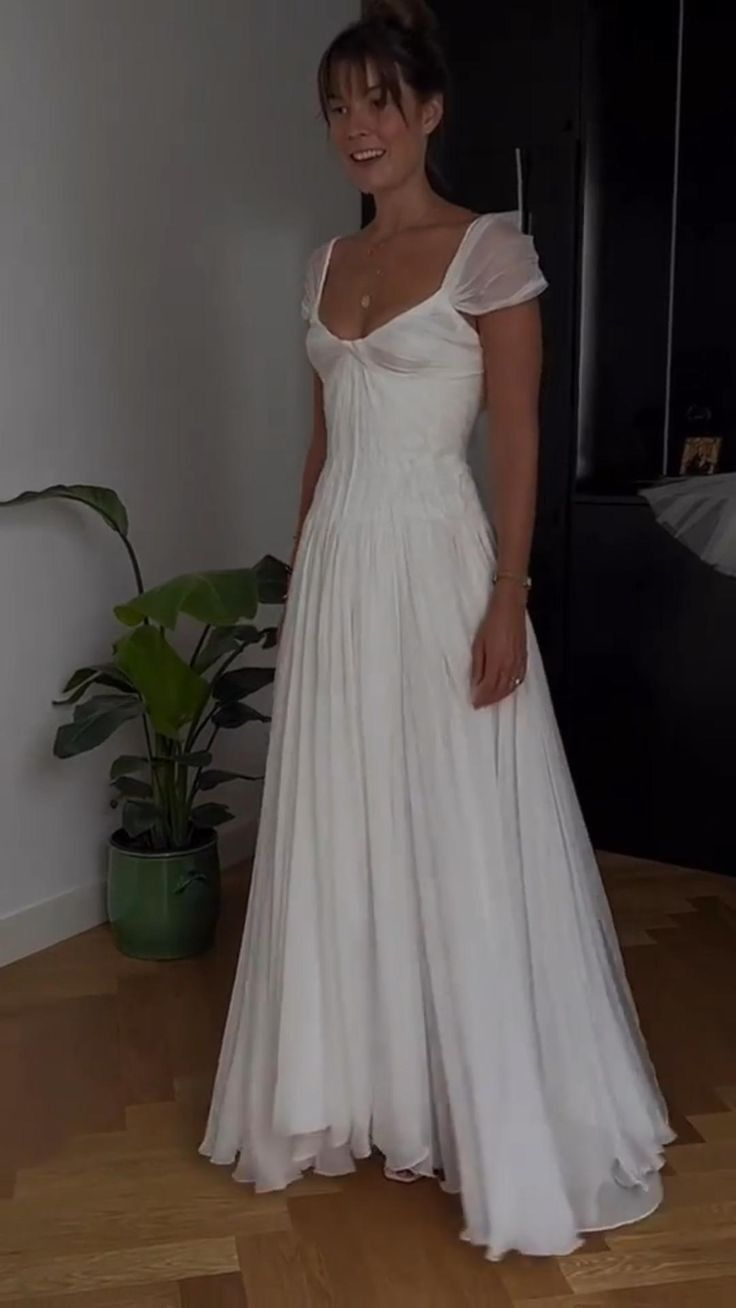 Beautiful White Chiffon A Line Prom Dress Wedding Dress Secondary image