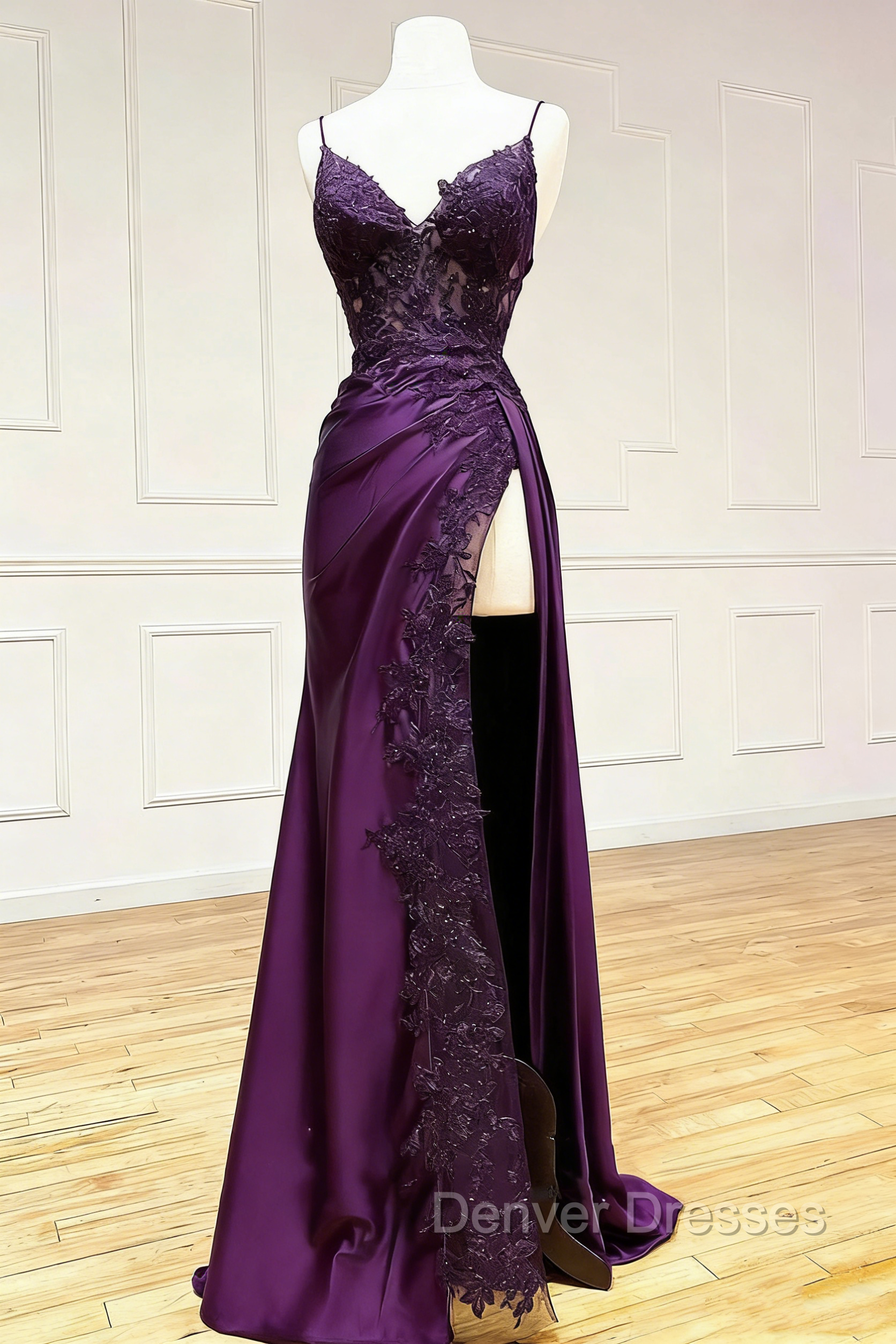 Black Lace V-Neck Long Prom Dress with Slit Birthday Outfits