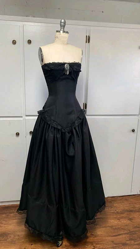 Black Strapless Vintage Formal Long Prom Dress Evening Dress Main image
